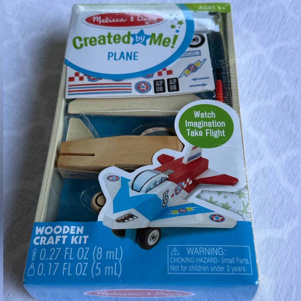 Melissa & Doug NEW Airplane Craft NWT